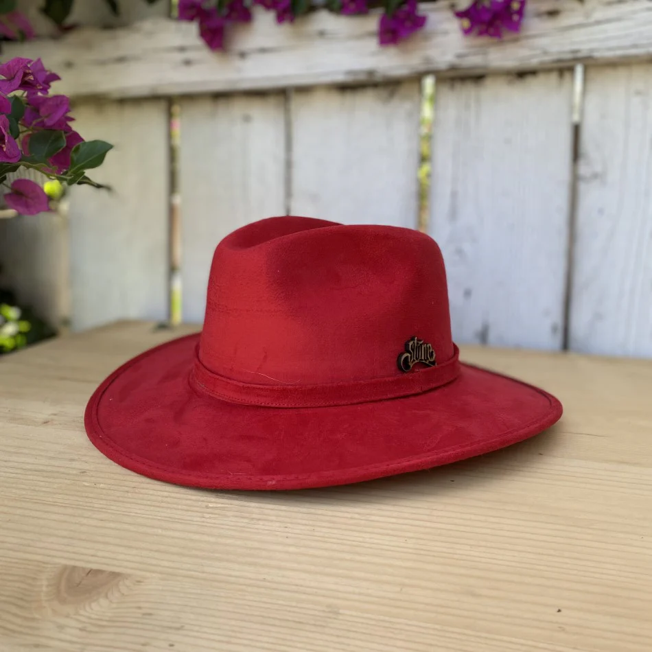 Sombrero Explorer de Fieltro en Color Rojo para Niña